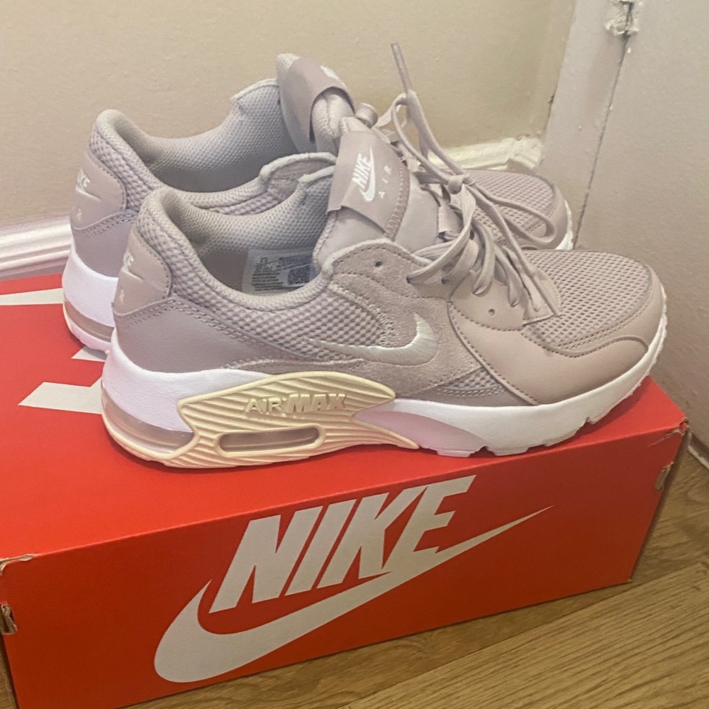 Nike Women's Sneakers - Light Pink and White